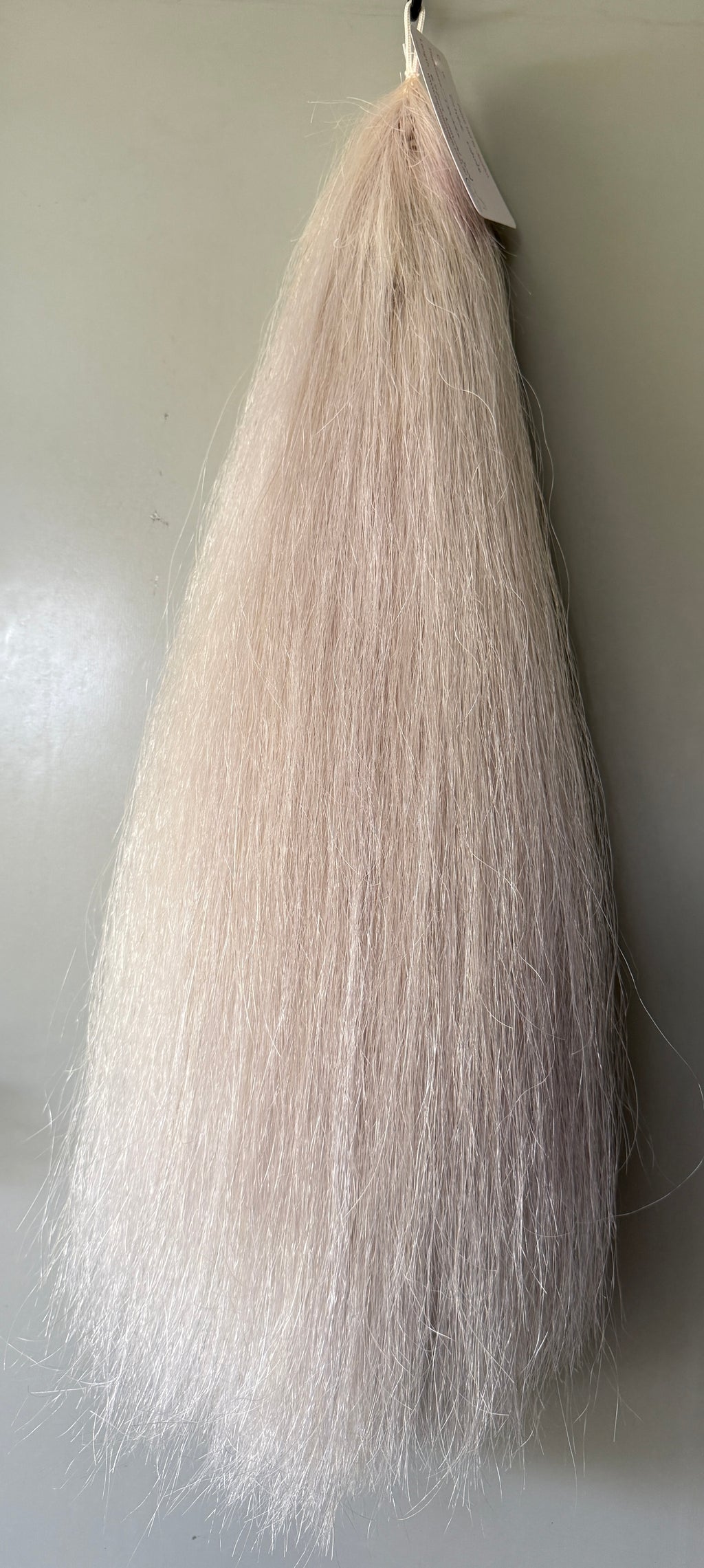 White false tail 64 cm natural end Double Thickness
