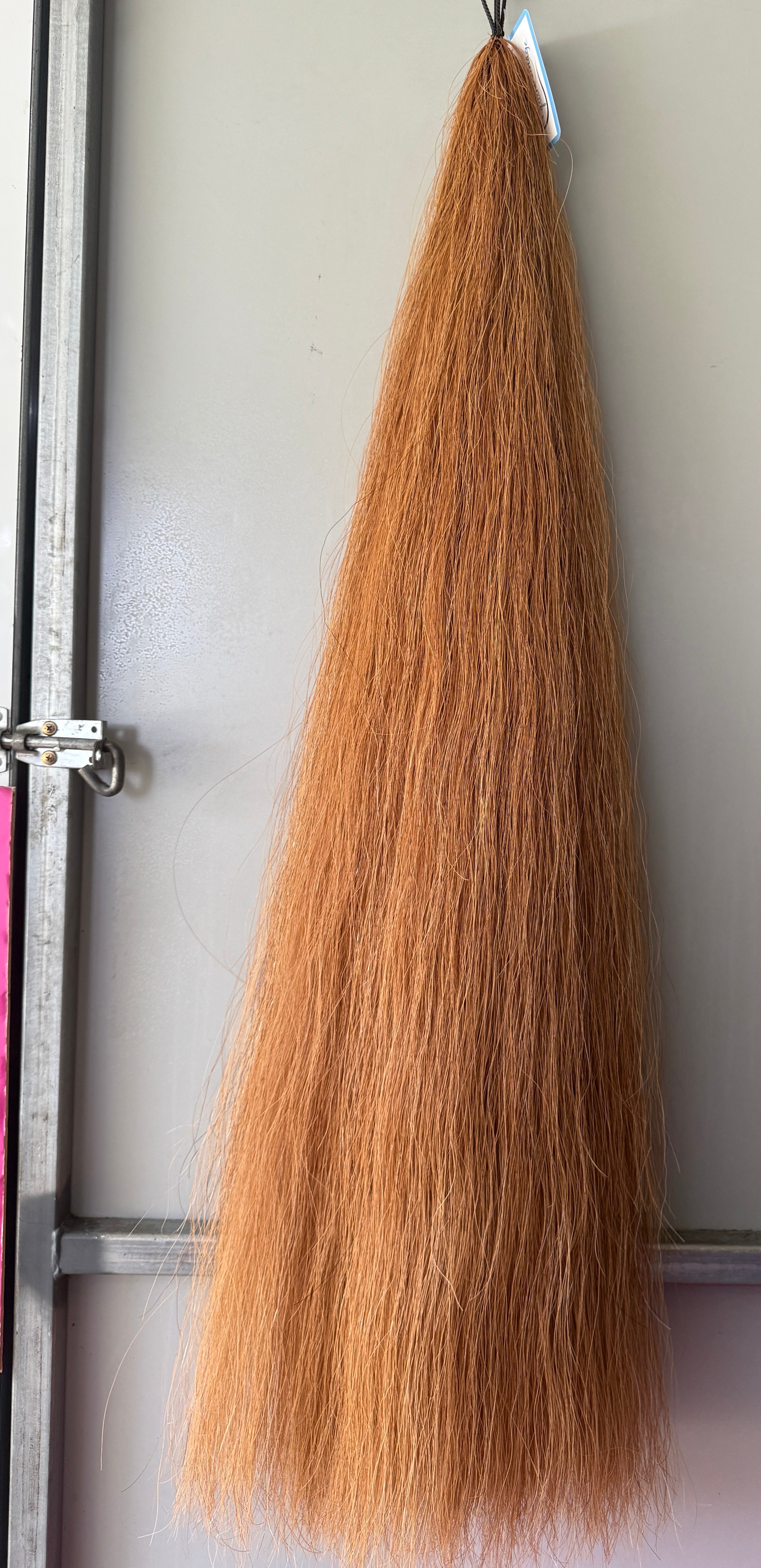 Qhorse length Very light chestnut 100 cm cut end Double thickness