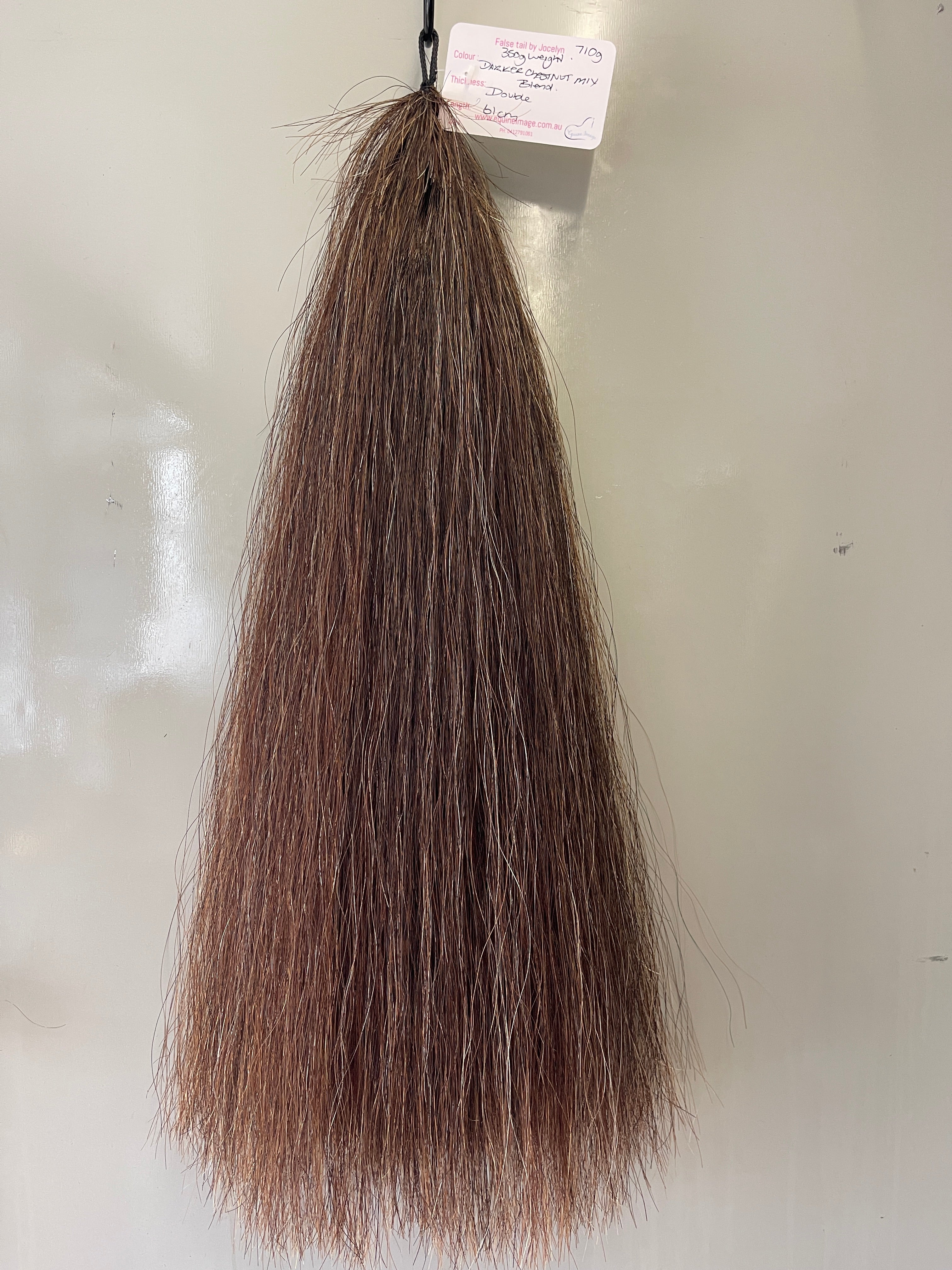Weighted Darker Chestnut Mix flaxen blend 61 cm cut end  Double thickness. Final weight 710g