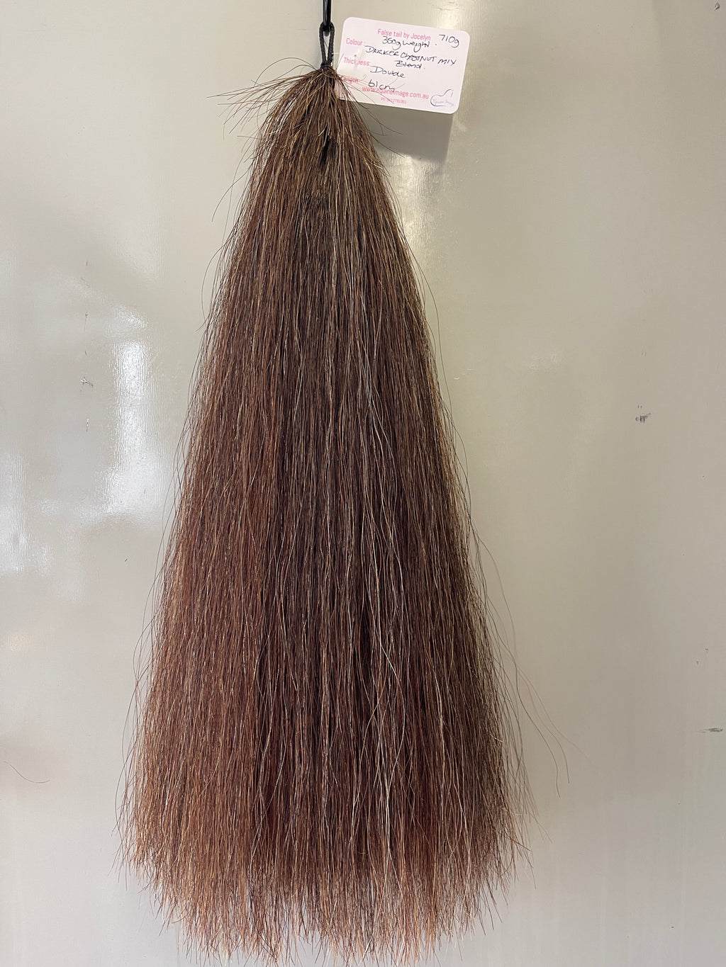 Weighted Darker Chestnut Mix flaxen blend 61 cm cut end  Double thickness. Final weight 710g