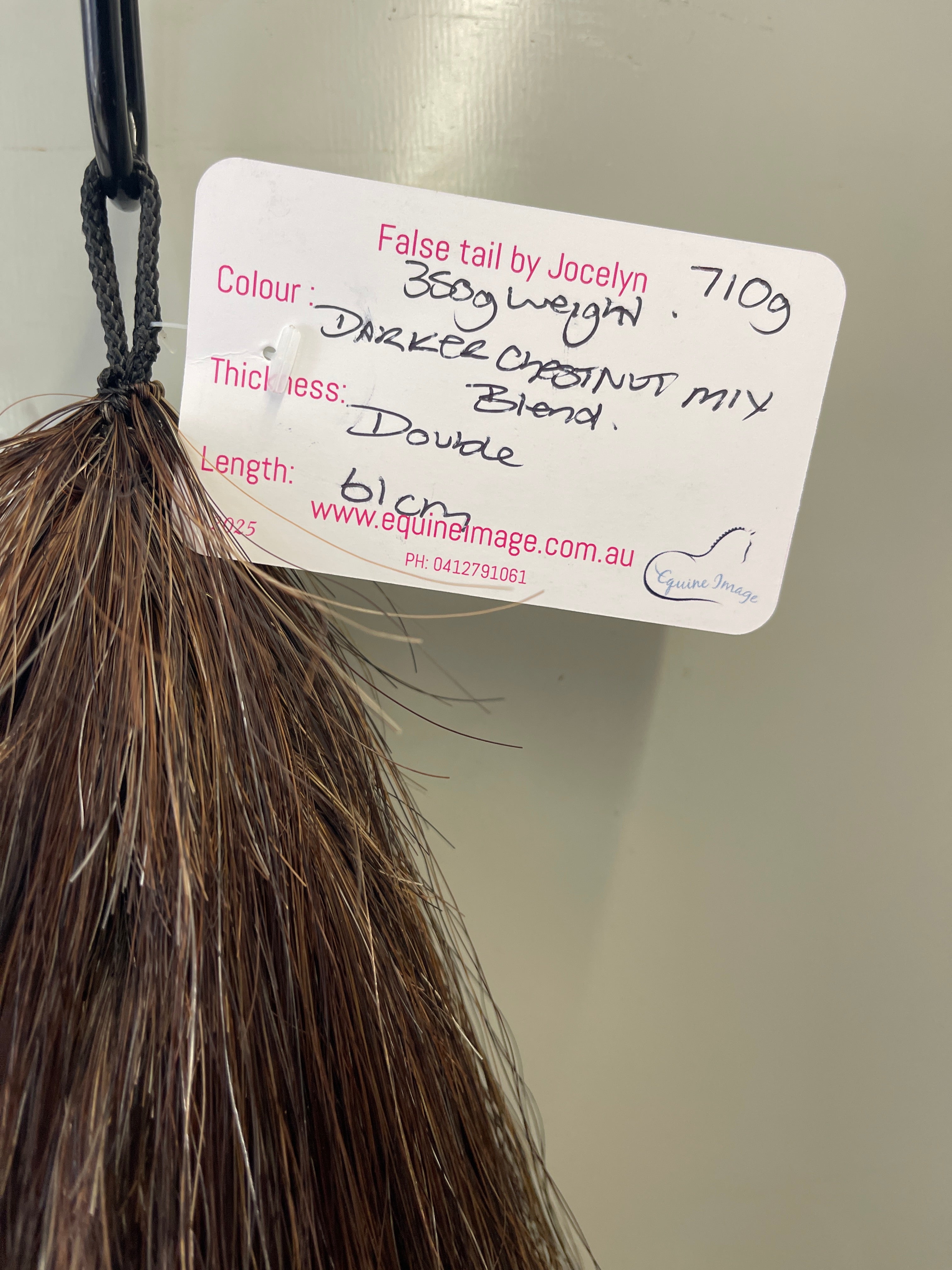 Weighted Darker Chestnut Mix flaxen blend 61 cm cut end  Double thickness. Final weight 710g