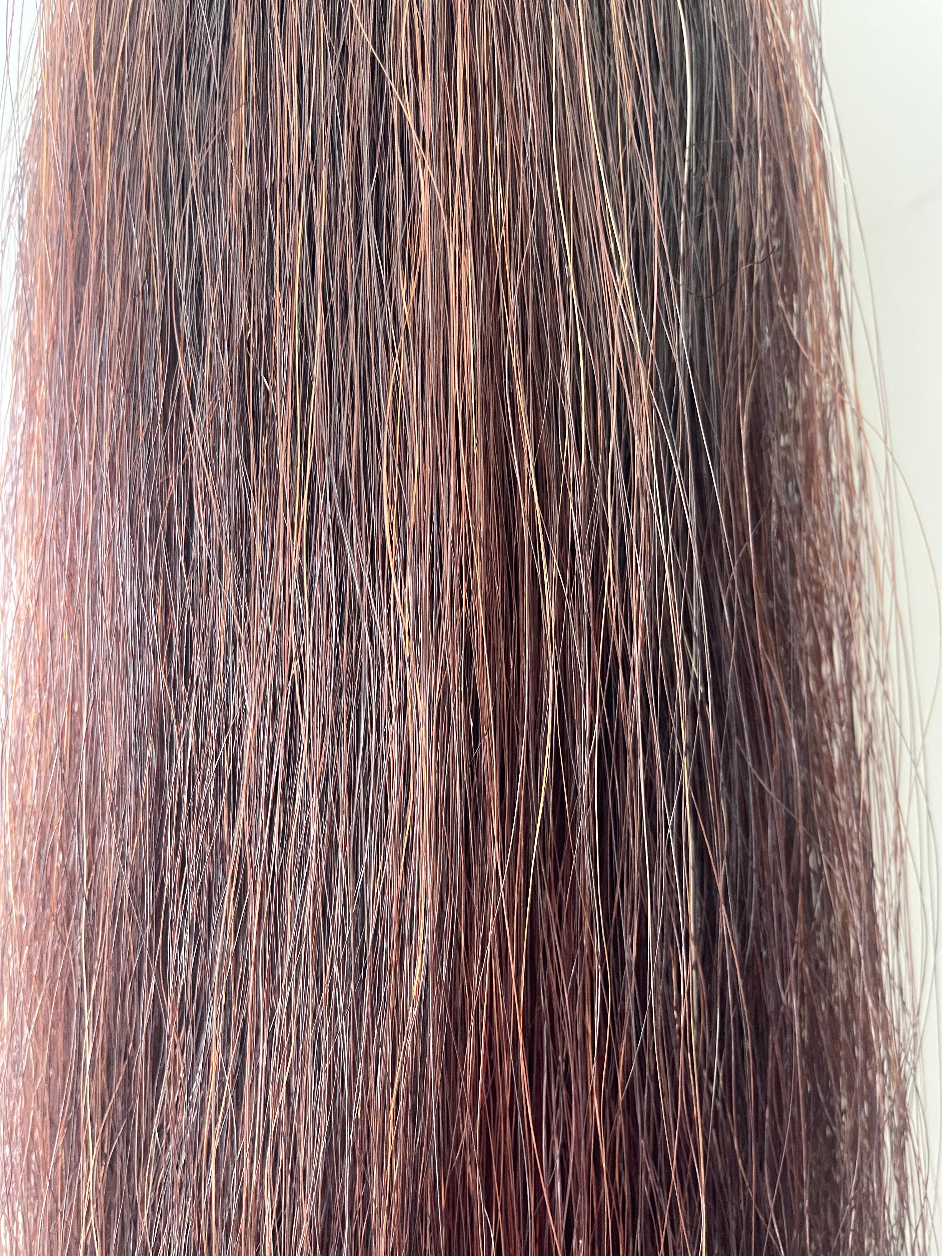 Darker red chestnut Blend 74 cm natural end Full plus (1.5 times )