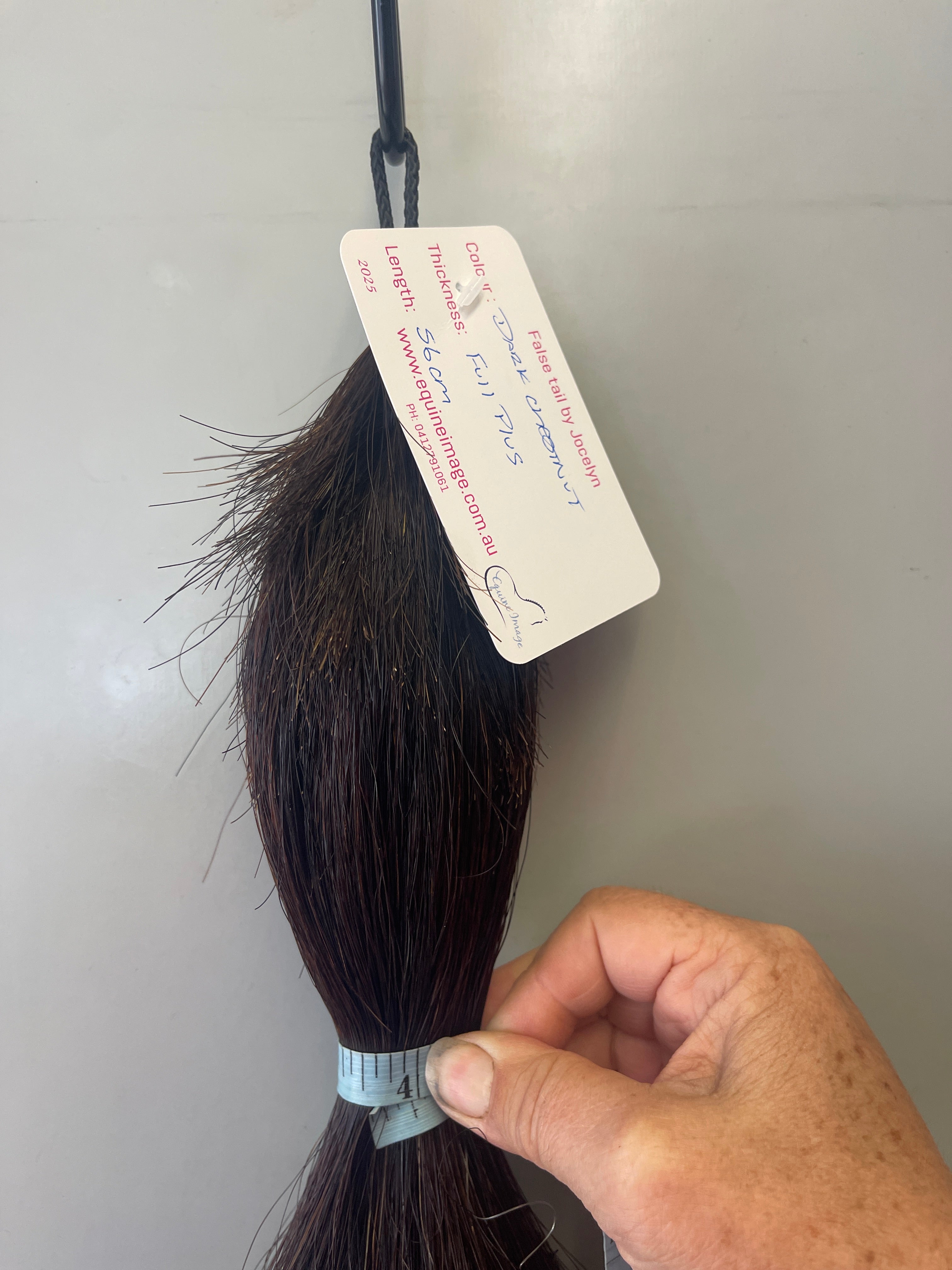 Dark chestnut Full plus Thickness 56 cm long cut end